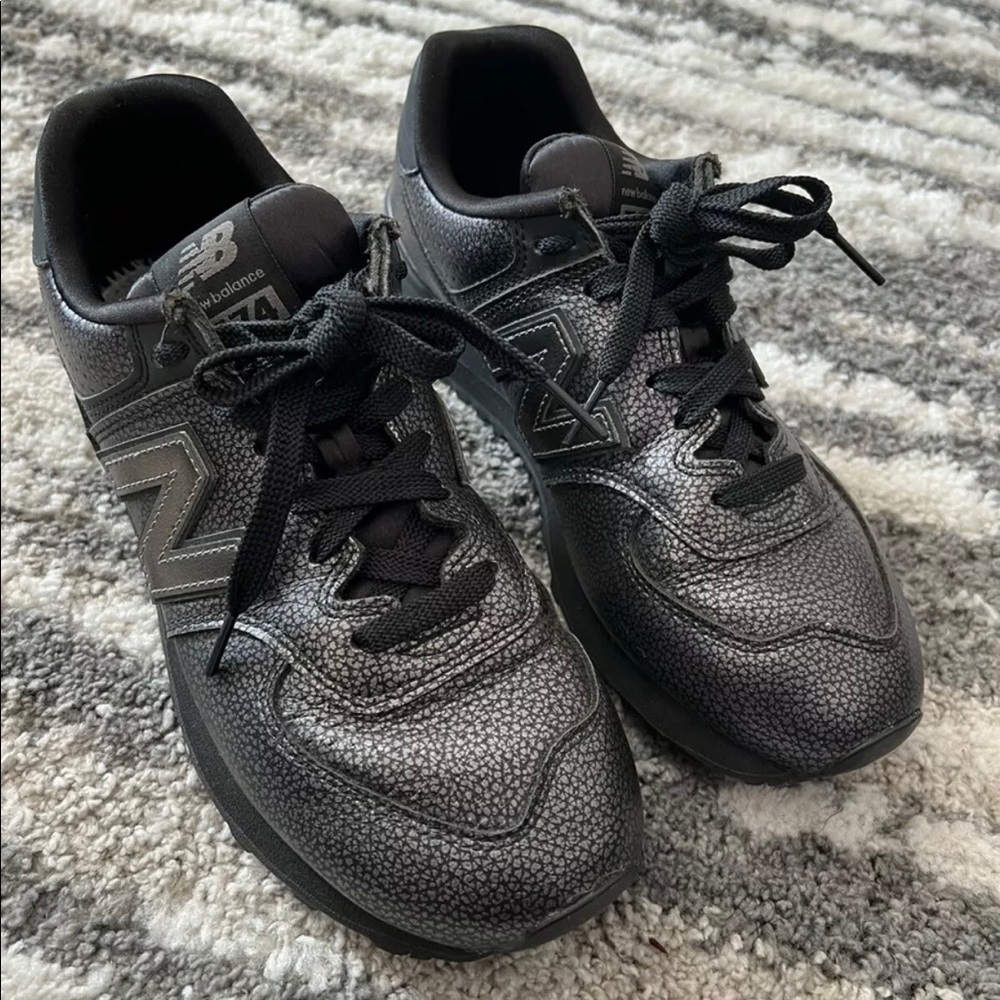 Women's New Balance 574 Metallic Shoes Running Lightweight Sneakers Size 9.5.